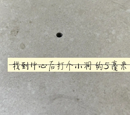 宝坻瓷砖空鼓维修公司专业解答在瓷砖铺贴过程中，如果砂料搅拌不均匀，将会带来以下问题